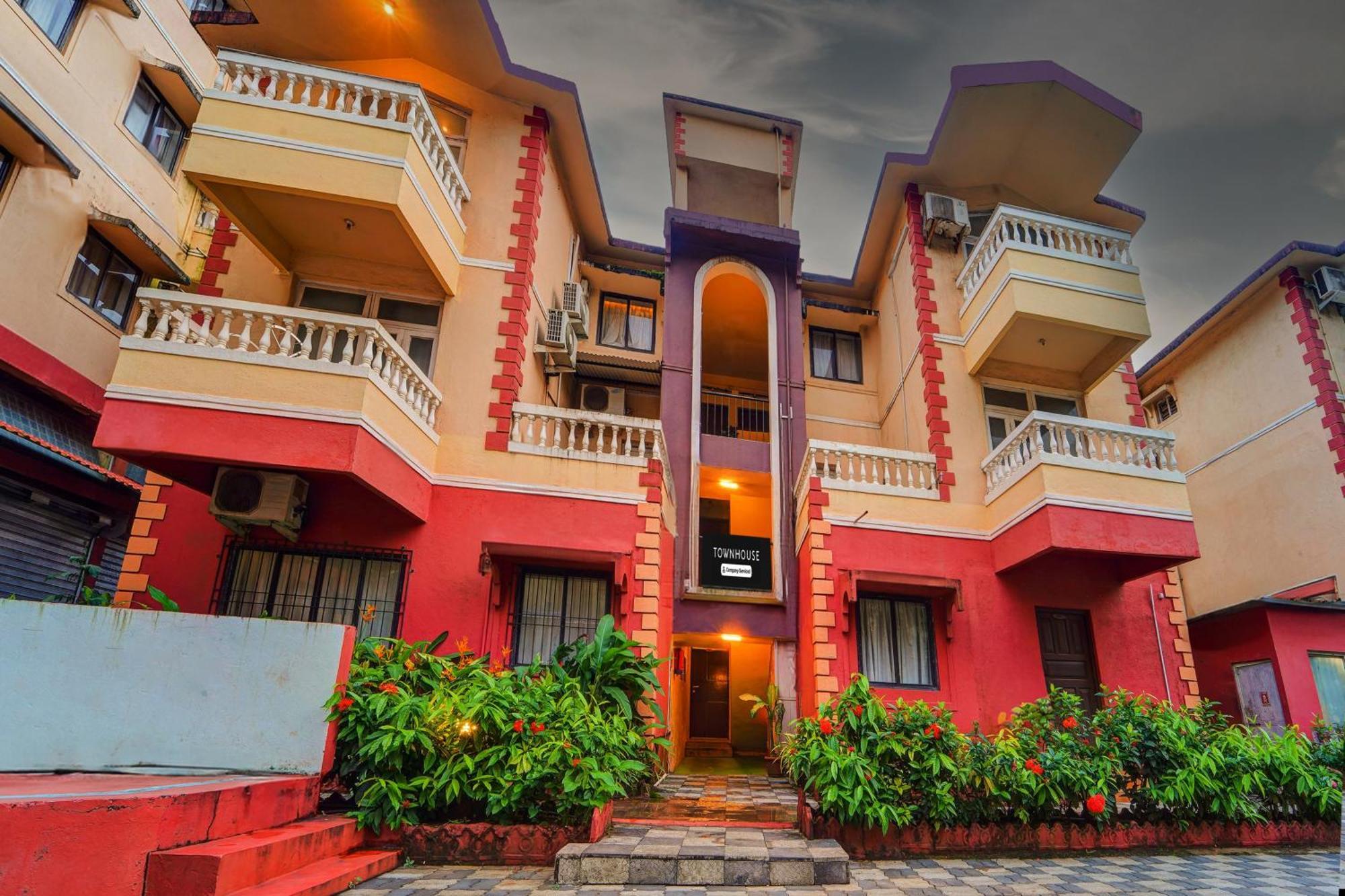 Super Townhouse Calangute - Baga Circle Formerly Park Avenue Екстер'єр фото