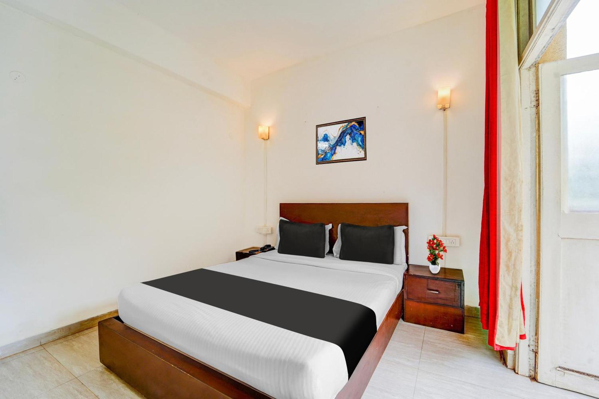 Super Townhouse Calangute - Baga Circle Formerly Park Avenue Екстер'єр фото