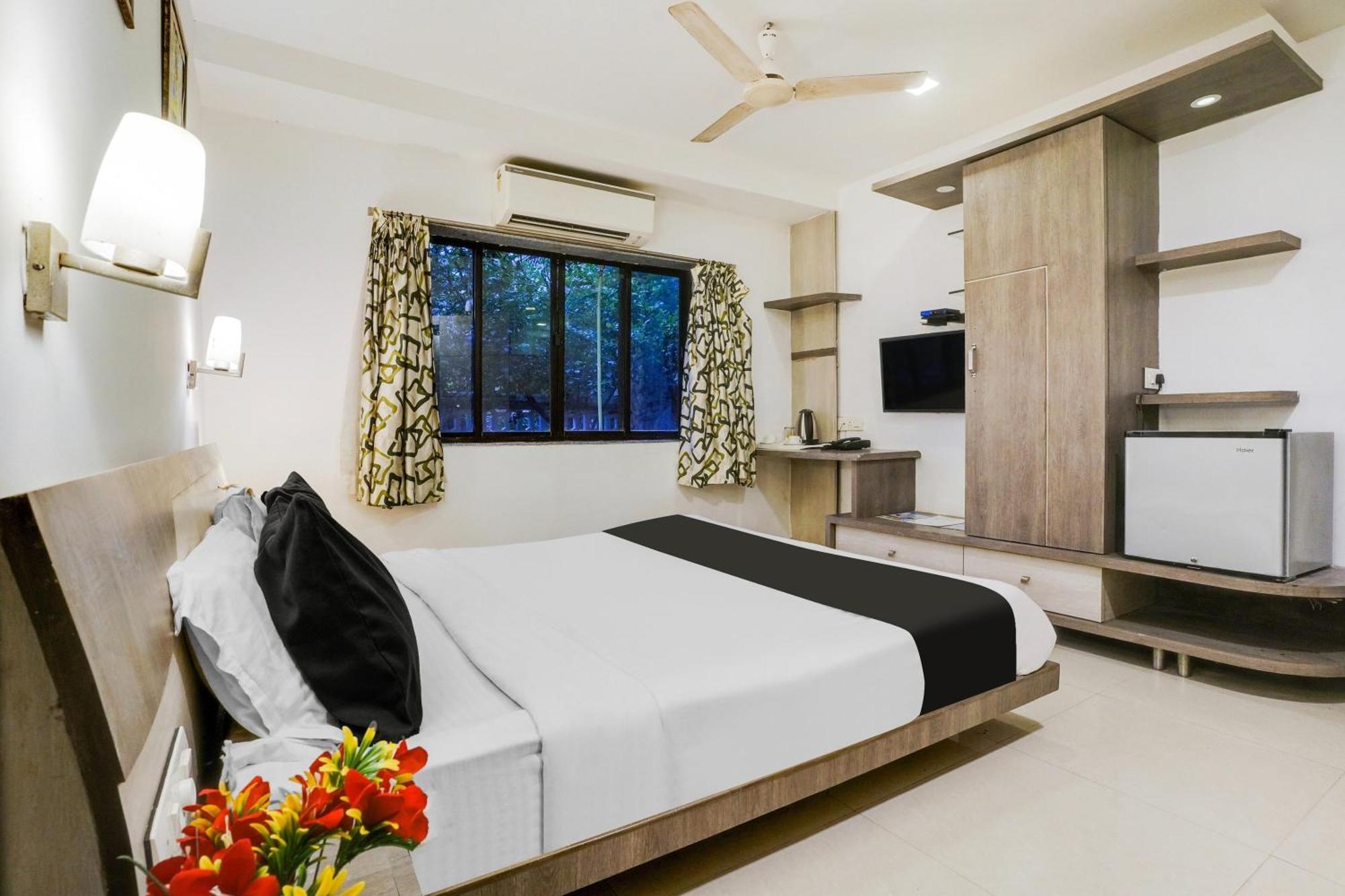 Super Townhouse Calangute - Baga Circle Formerly Park Avenue Екстер'єр фото